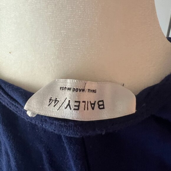 Cut-out Sexy Knit Top - Picture 3 of 3